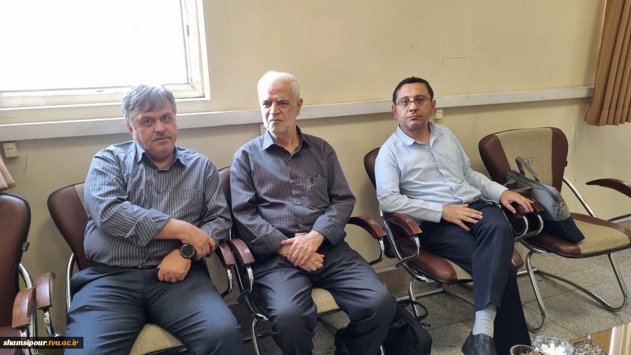 از آغاز سال تحصیلی تا اهتزاز پرچم ایران؛ 
دانشکده شهید شمسی‌پور به استقبال سالی تازه رفت 7