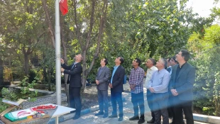 از آغاز سال تحصیلی تا اهتزاز پرچم ایران؛ 
دانشکده شهید شمسی‌پور به استقبال سالی تازه رفت 17