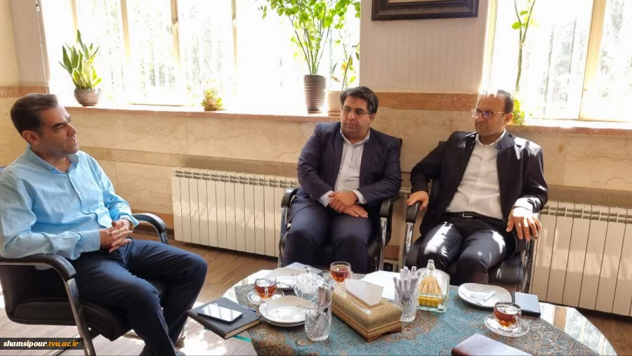 از کلاس تا بازار کار؛ 
گام تازه دانشکده شهید شمسی‌پور برای توسعه آموزش‌های مهارتی و اشتغال دانشجویان        2