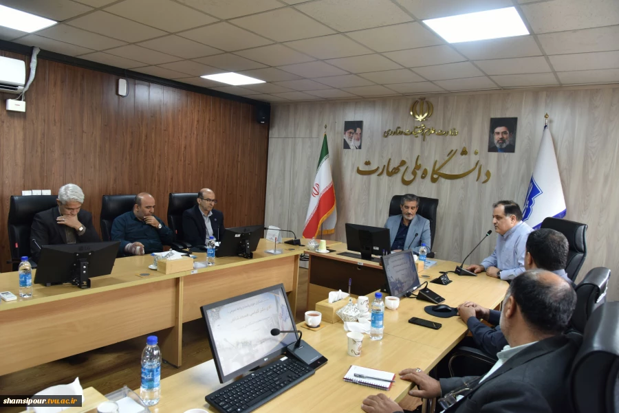 دیدار کارکنان حوزه ریاست، روابط عمومی و هماهنگی امور مجلس و استان‌ها با سرپرست دانشگاه ملی مهارت 5