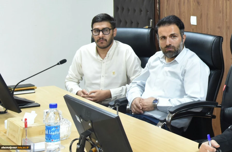 دیدار کارکنان حوزه ریاست، روابط عمومی و هماهنگی امور مجلس و استان‌ها با سرپرست دانشگاه ملی مهارت 12