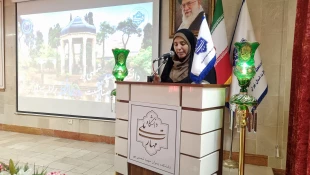 بزرگداشت حافظ شیرازی در دانشکده شهید شمسی‌پور 
از واکاوی اندیشه و غزلیات حافظ تا پیوند شعر و موسیقی ایرانی در محفل فرهنگی دانشکده  7