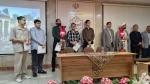 بزرگداشت حافظ شیرازی در دانشکده شهید شمسی‌پور 
از واکاوی اندیشه و غزلیات حافظ تا پیوند شعر و موسیقی ایرانی در محفل فرهنگی دانشکده  9