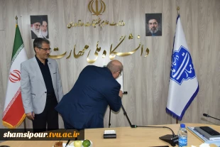 با حضور سرپرست دانشگاه ملی مهارت و رئیس سازمان نظام صنفی رایانه‌ای کشور صورت گرفت؛
امضای سند مجوز آغاز برنامه امنیت فناوری اطلاعات صنعت 2